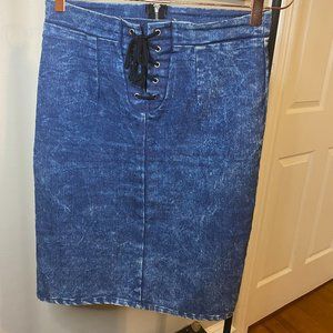 Denim acid wash pencil skirt